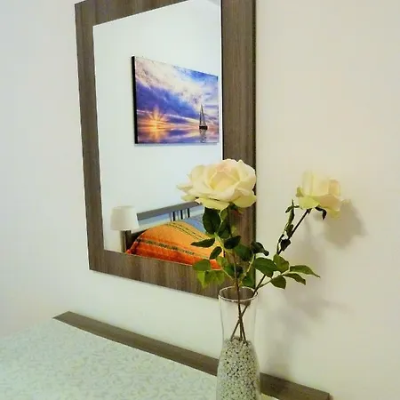 325 Apartament